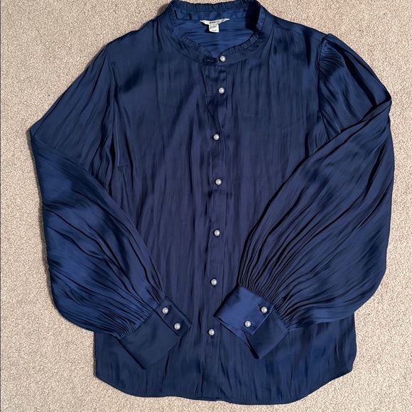 RW&CO Puff Sleeve Satin Blouse - Picture 4 of 7